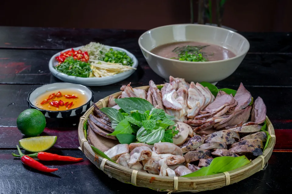 Khu bếp nướng và lẩu